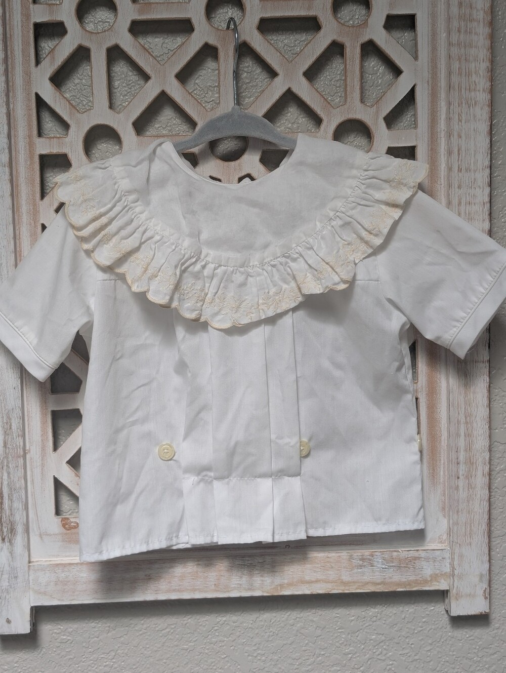 Monday's Child girls 4t shirt blouse white embroidered collar
